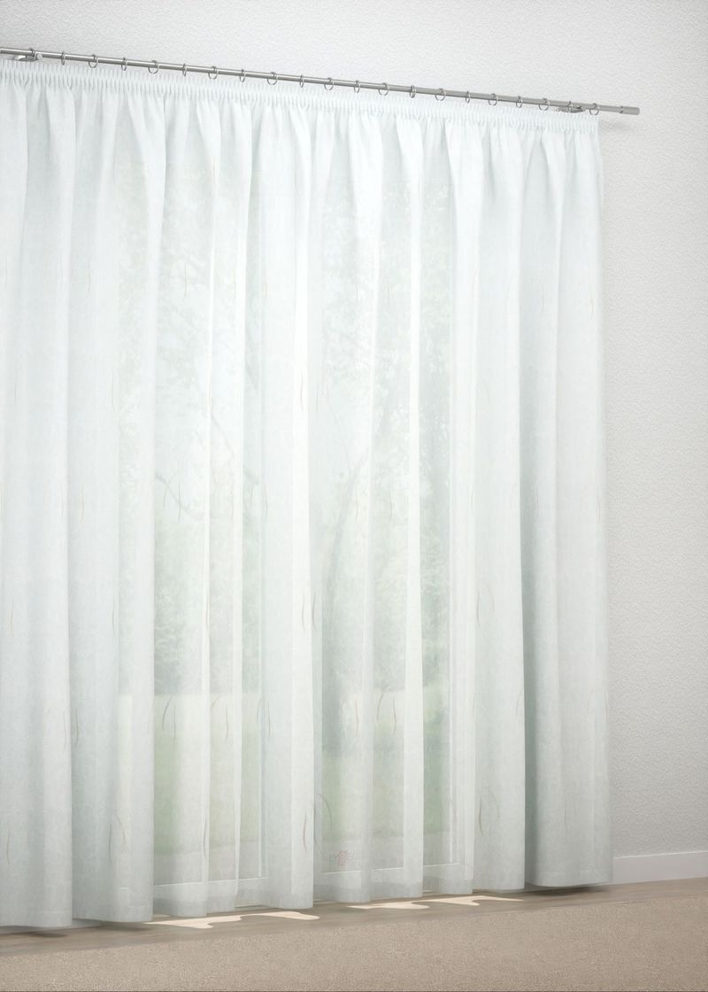 Gardinenstore in Beige