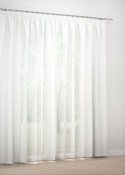 Gardinenstore in Weiß