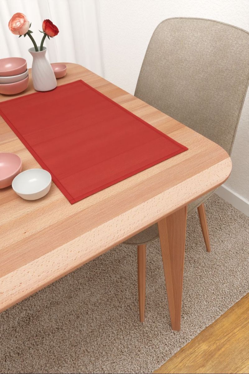 Platzdeckchen in Rot